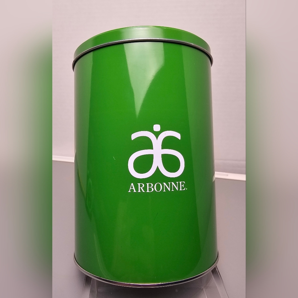 [Arbonne] Signature Green Storage Tin - Picture 4 of 16